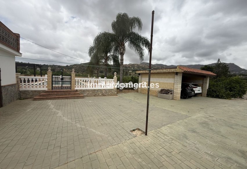 Reventa - Villa independiente - Interior  - Alora