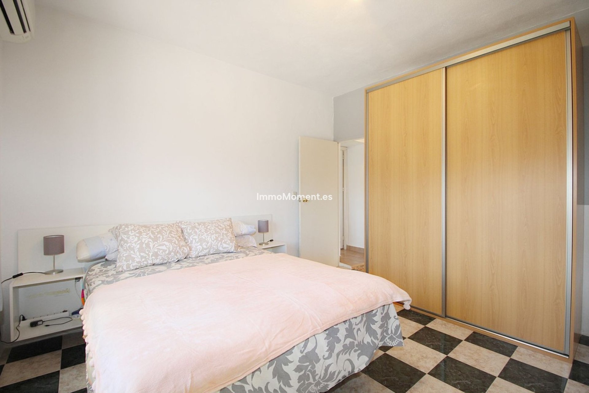 Reventa - Villa independiente - Interior  - Coín
