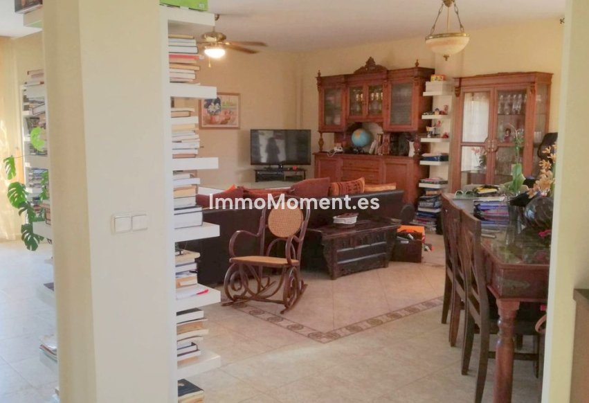 Reventa - Villa independiente - Interior  - Estacion de Cartama
