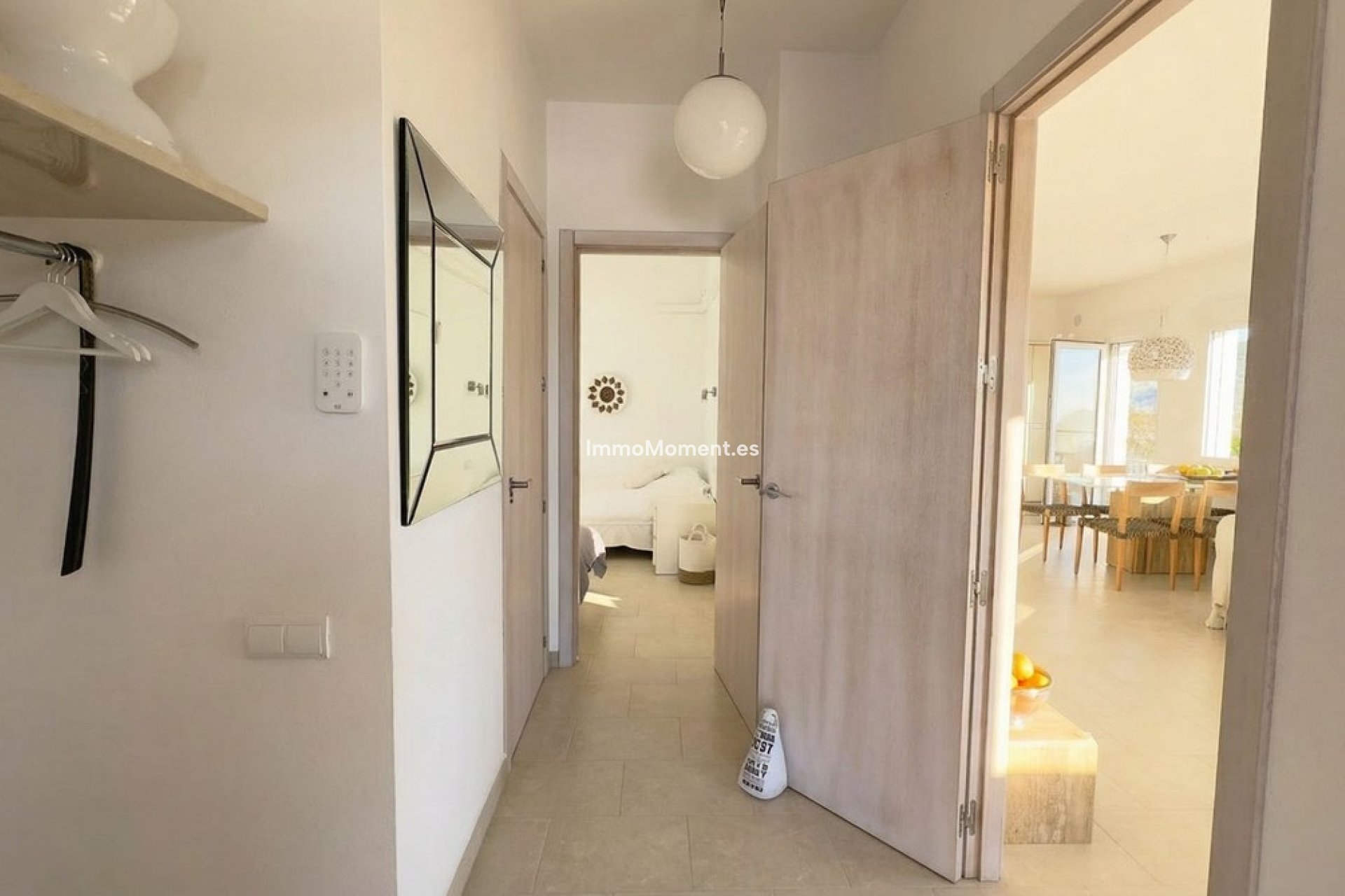 Reventa - Villa independiente - Interior  - Guaro