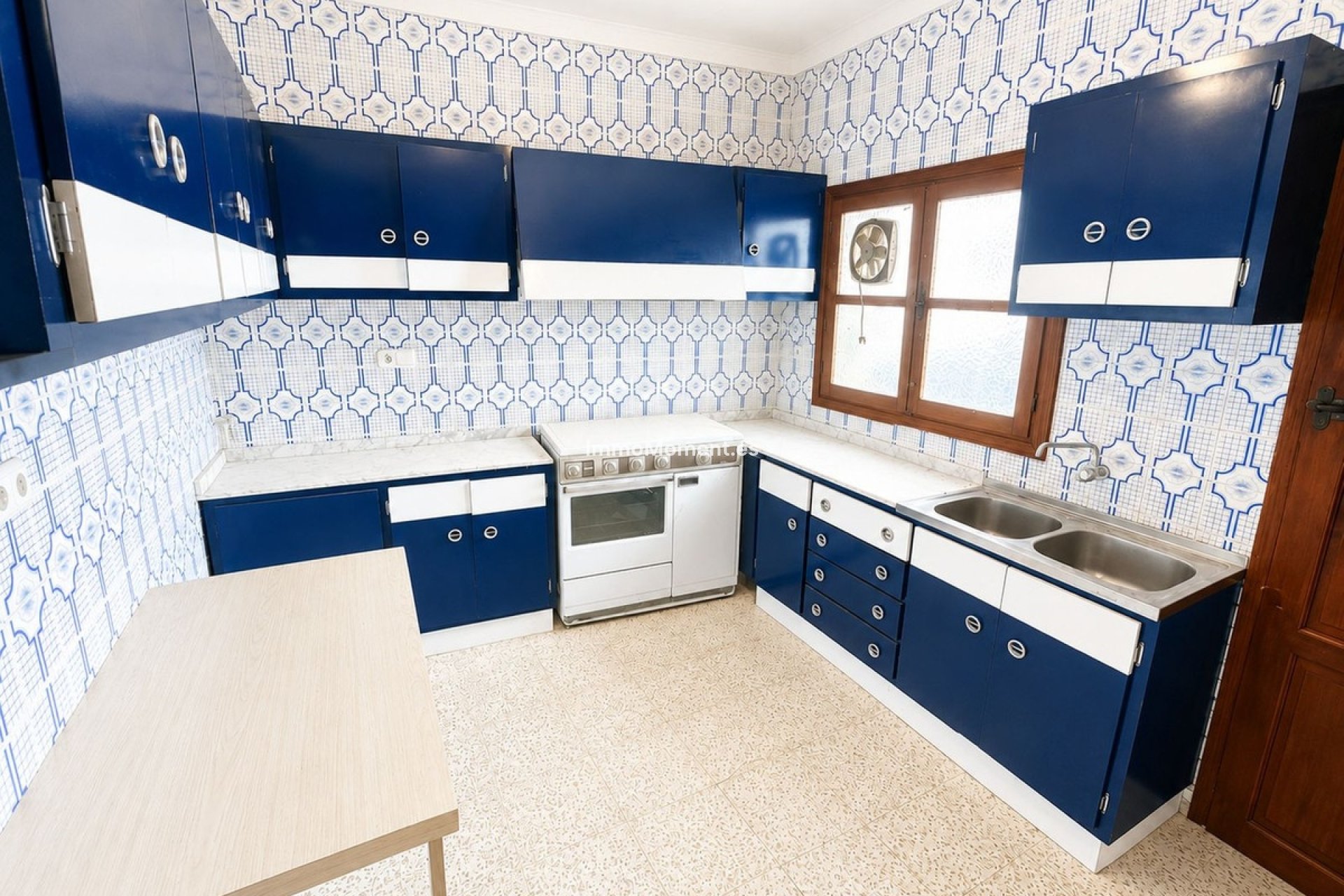 Reventa - Villa independiente - Interior  - Pizarra