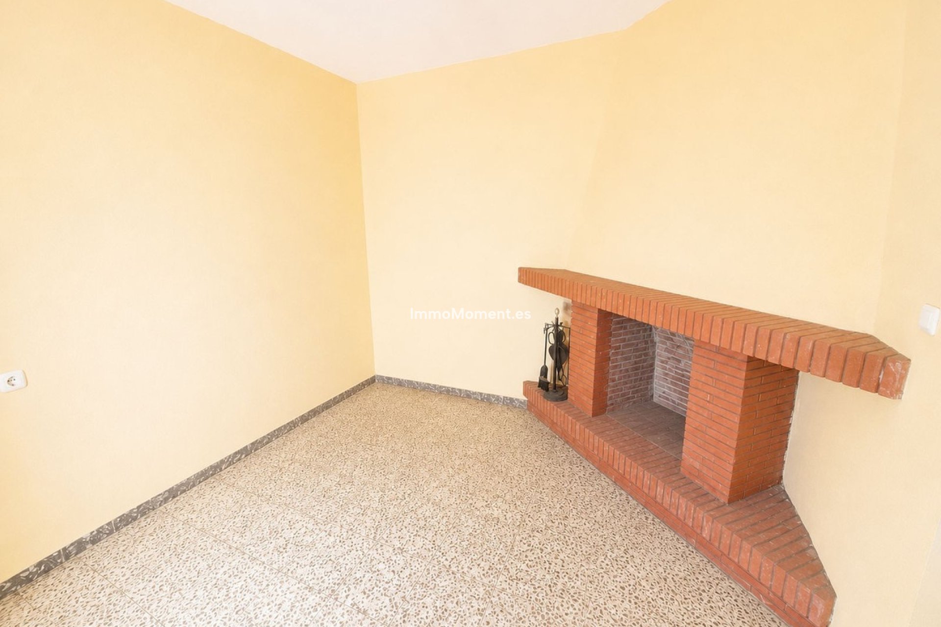 Reventa - Villa independiente - Interior  - Pizarra