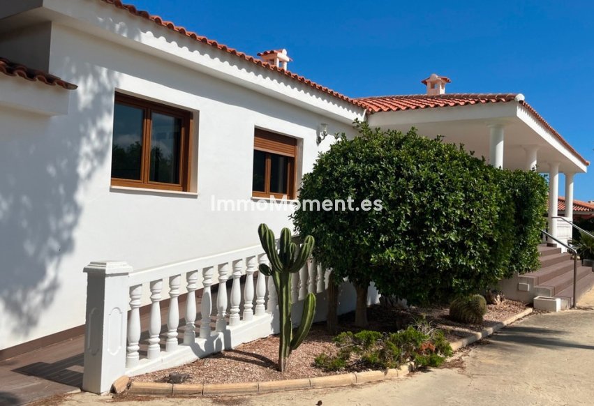 Reventa - Villa independiente - La Nucía - La Nucia Centro