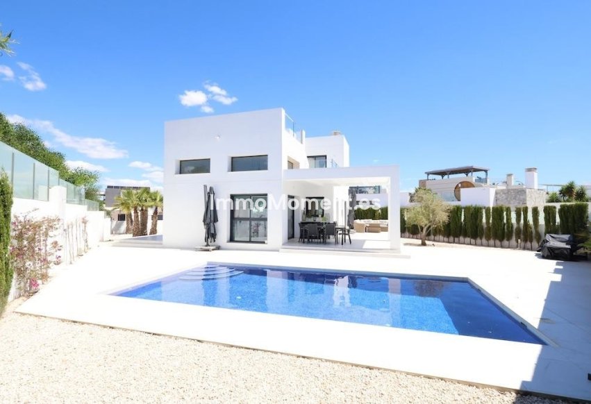 Reventa - Villa independiente - Los Montesinos - La Marquesa