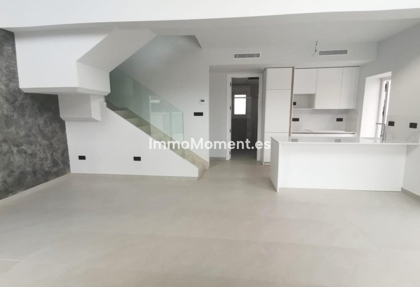 Reventa - Villa independiente - Los Montesinos - Los Montesinos Centro