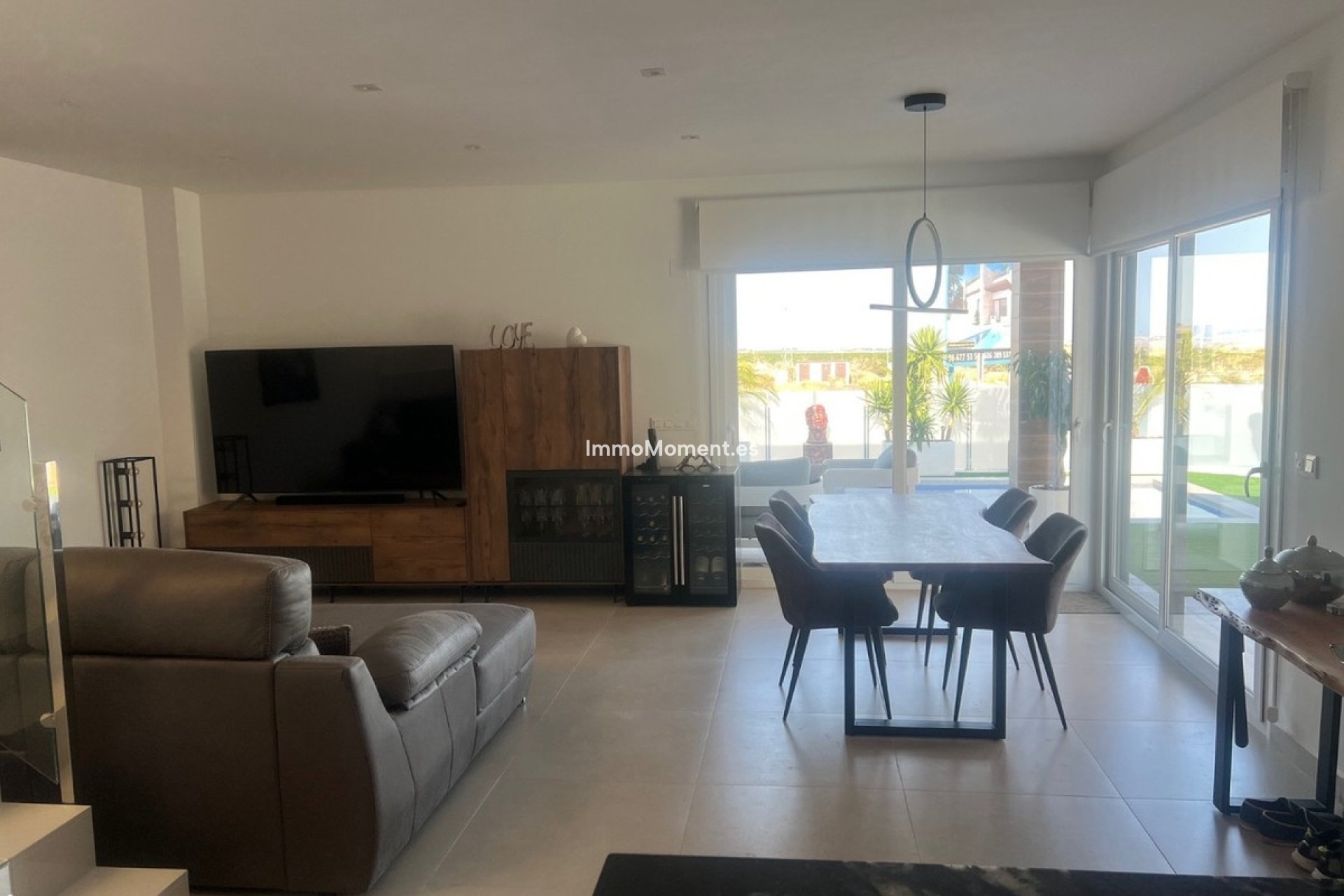 Reventa - Villa independiente - Los Montesinos - Los Montesinos Centro