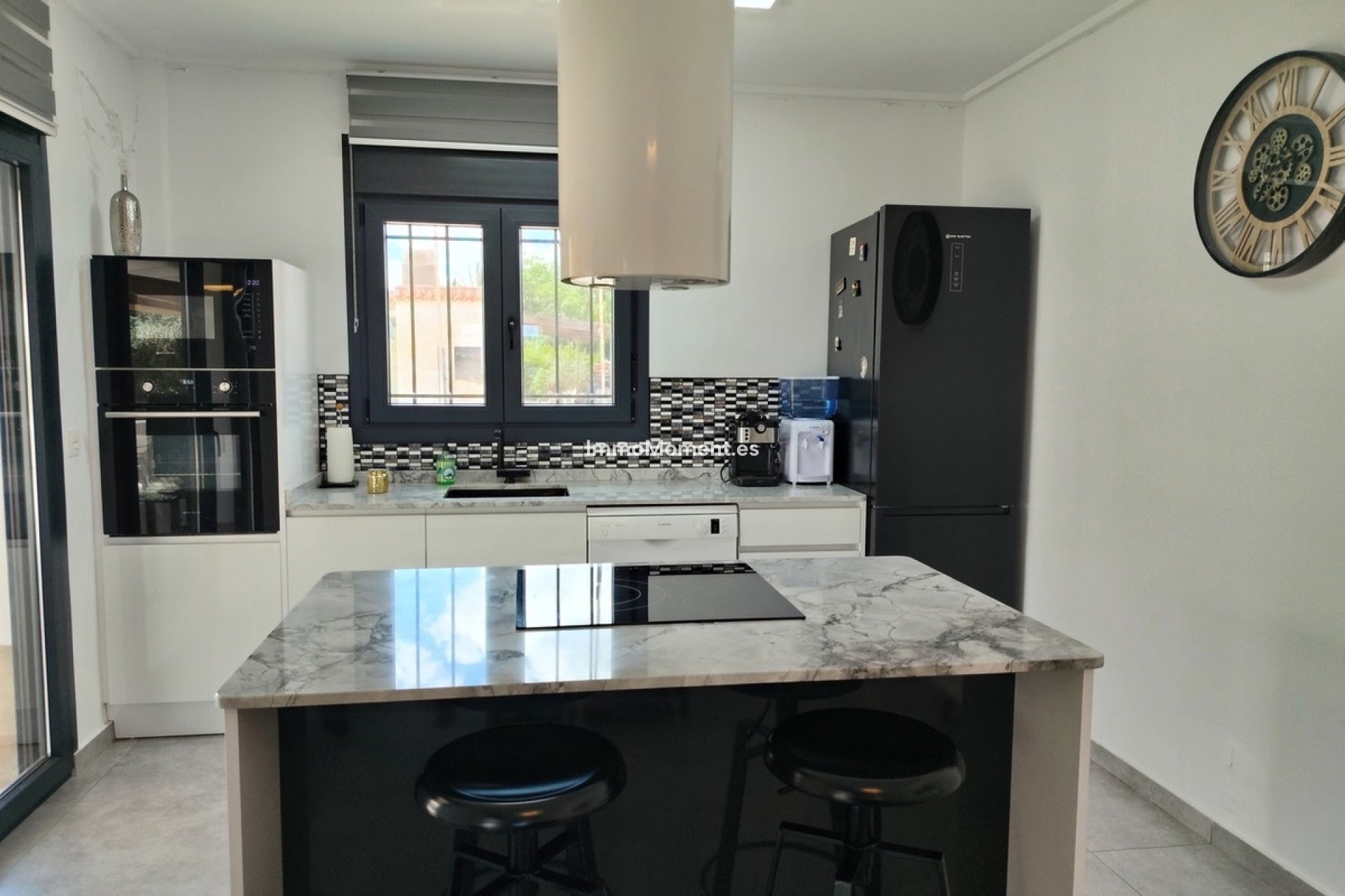 Reventa - Villa independiente - Los Montesinos - Los Montesinos Centro