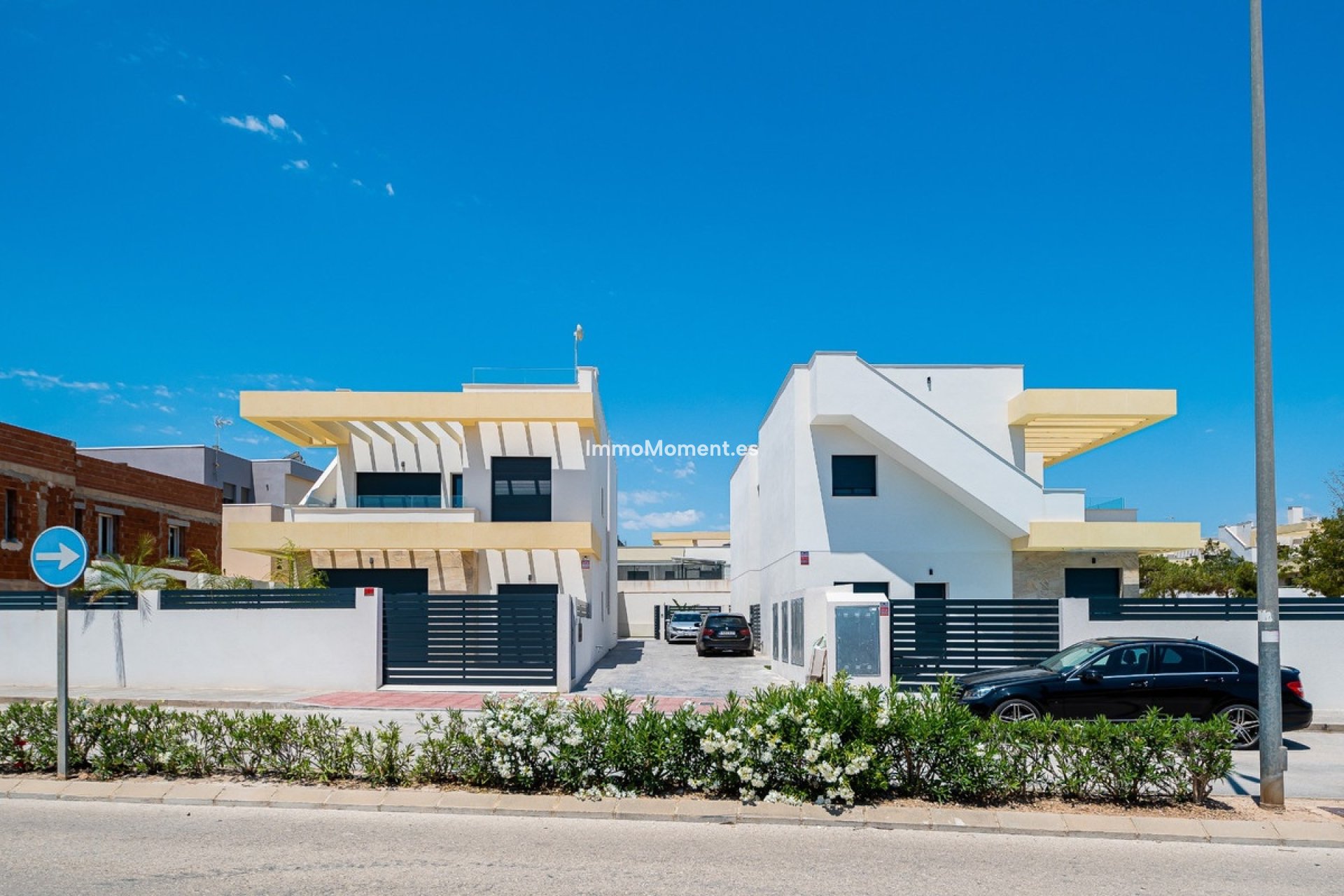 Reventa - Villa independiente - Los Montesinos - Los Montesinos Centro