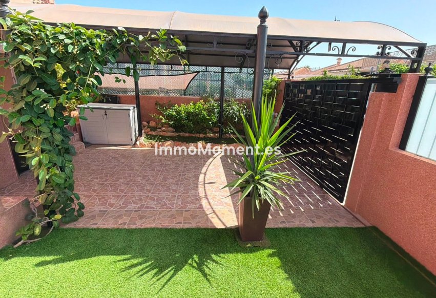 Reventa - Villa independiente - Los Montesinos - Los Montesinos Centro