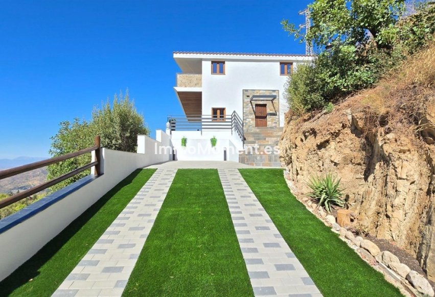 Reventa - Villa independiente - Málaga - Limonar