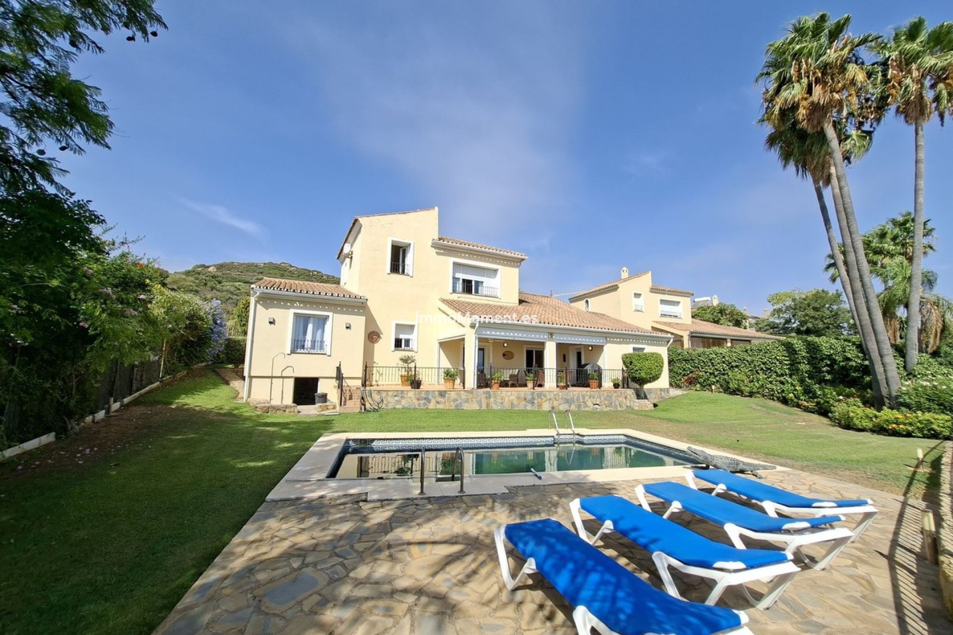 Reventa - Villa independiente - Manilva - La Duquesa