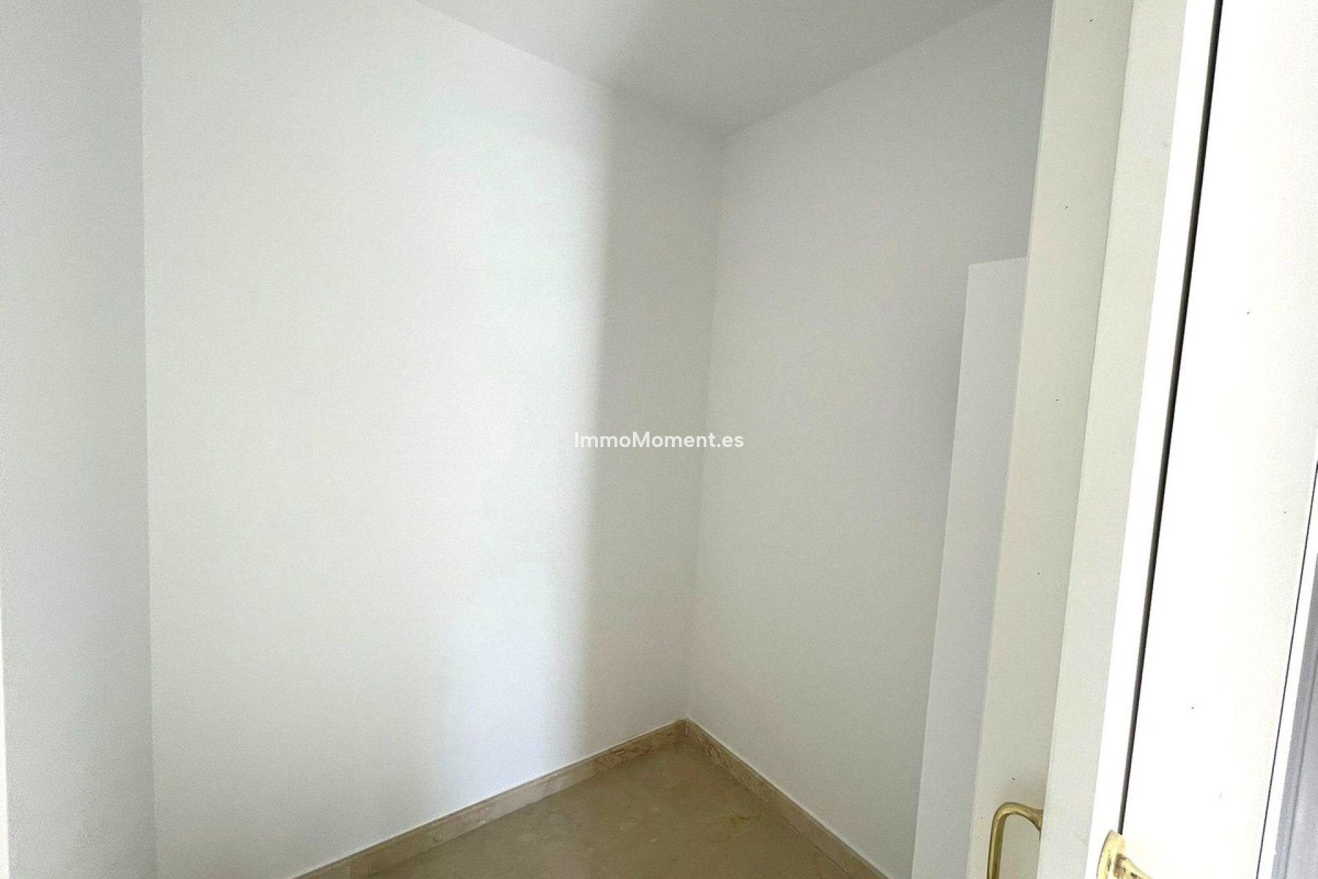 Reventa - Villa independiente - Manilva