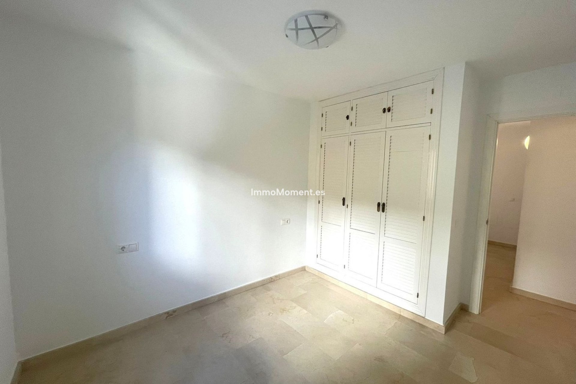 Reventa - Villa independiente - Manilva