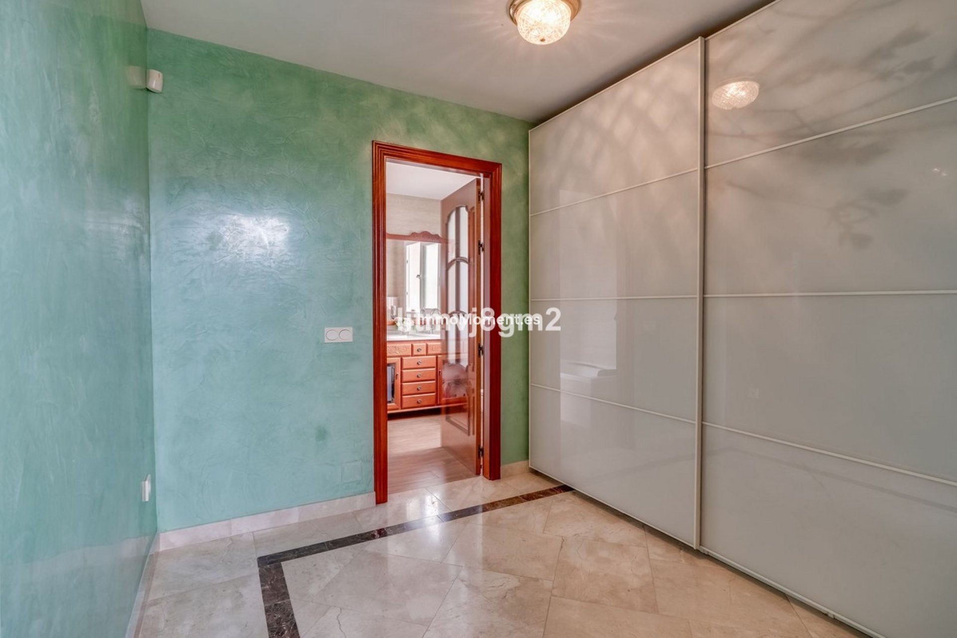 Reventa - Villa independiente - Marbella - Artola