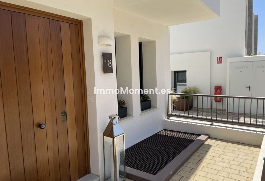 Reventa - Villa independiente - Marbella - Cabopino