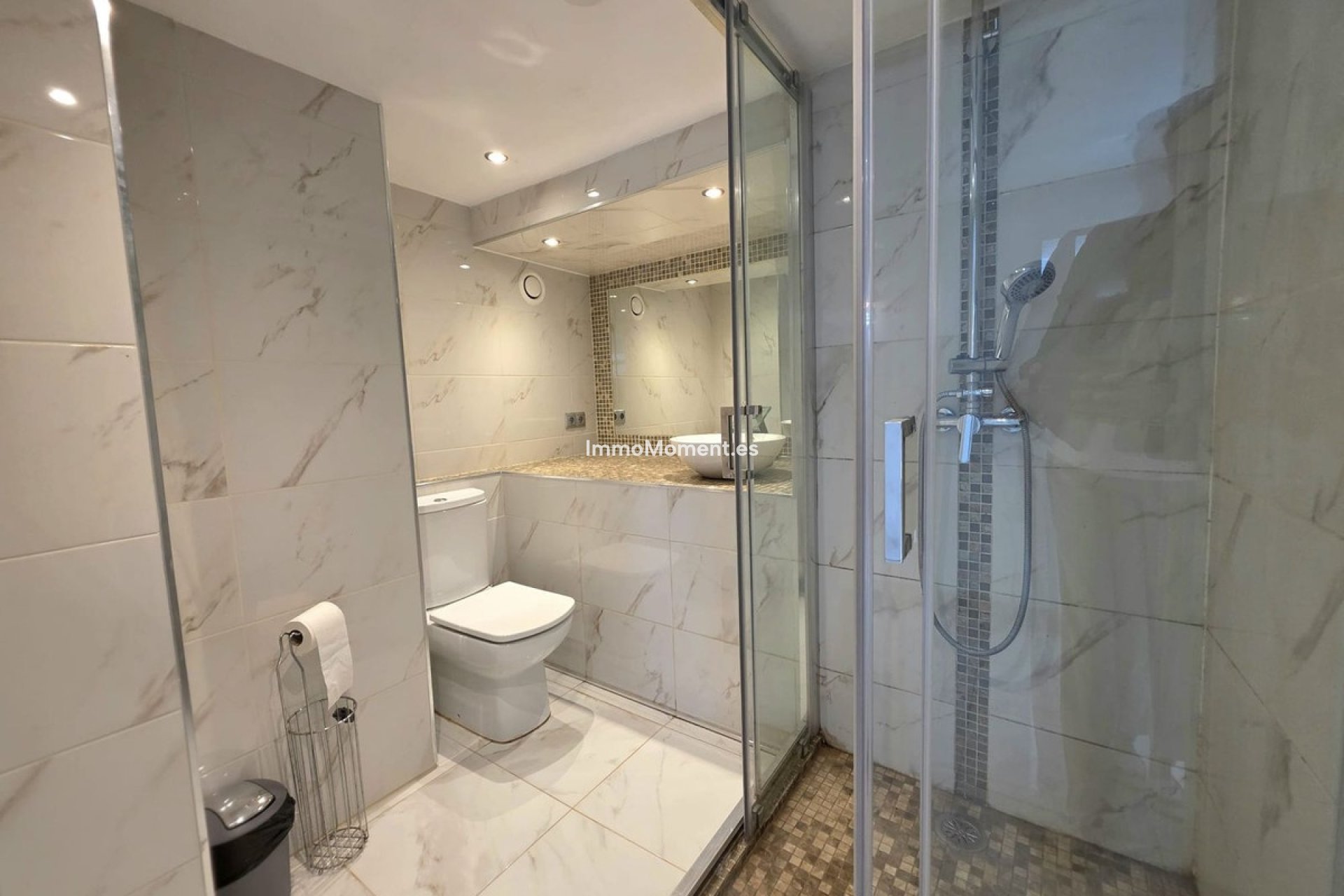 Reventa - Villa independiente - Marbella - Elviria