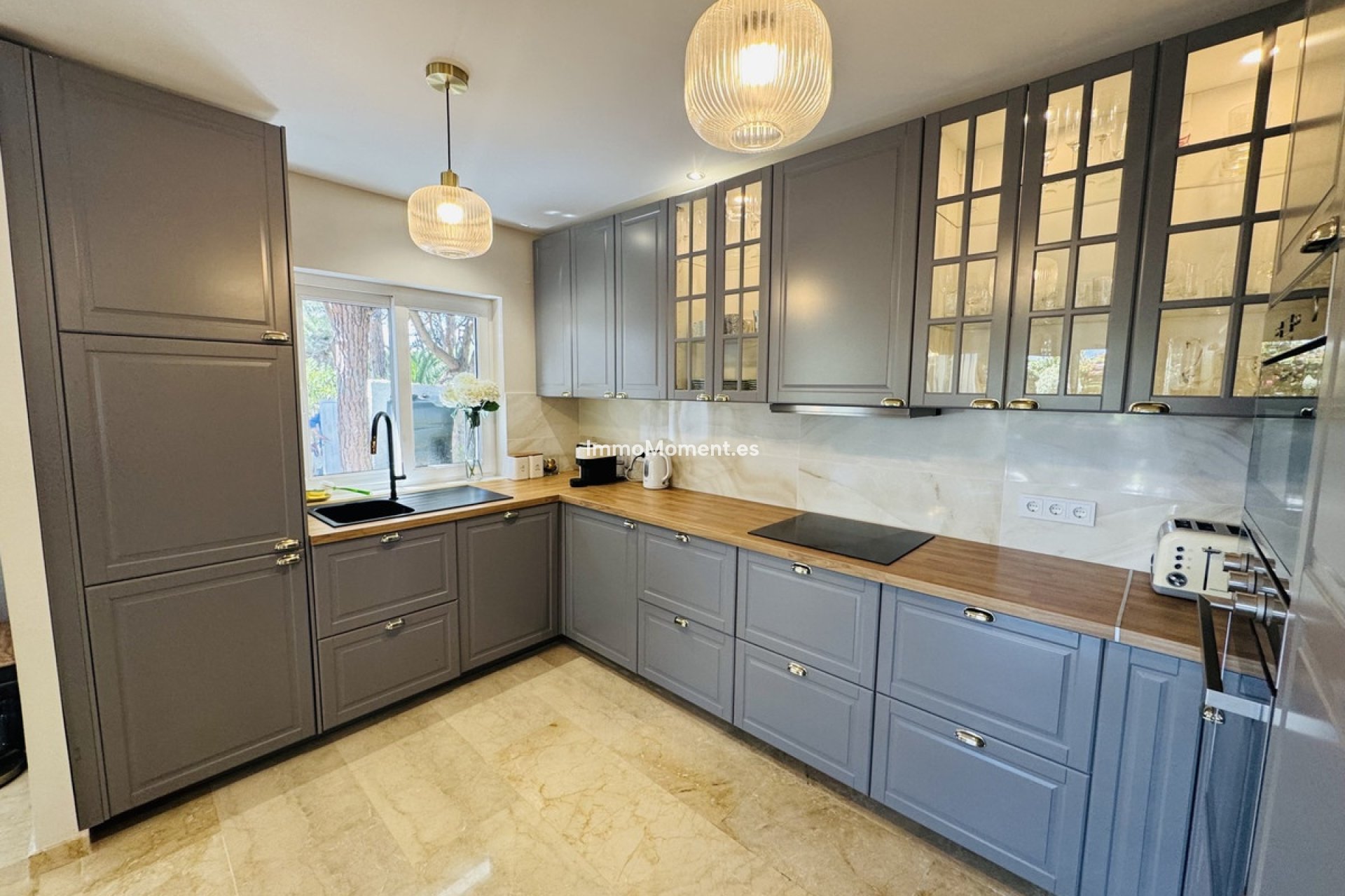 Reventa - Villa independiente - Marbella - Elviria