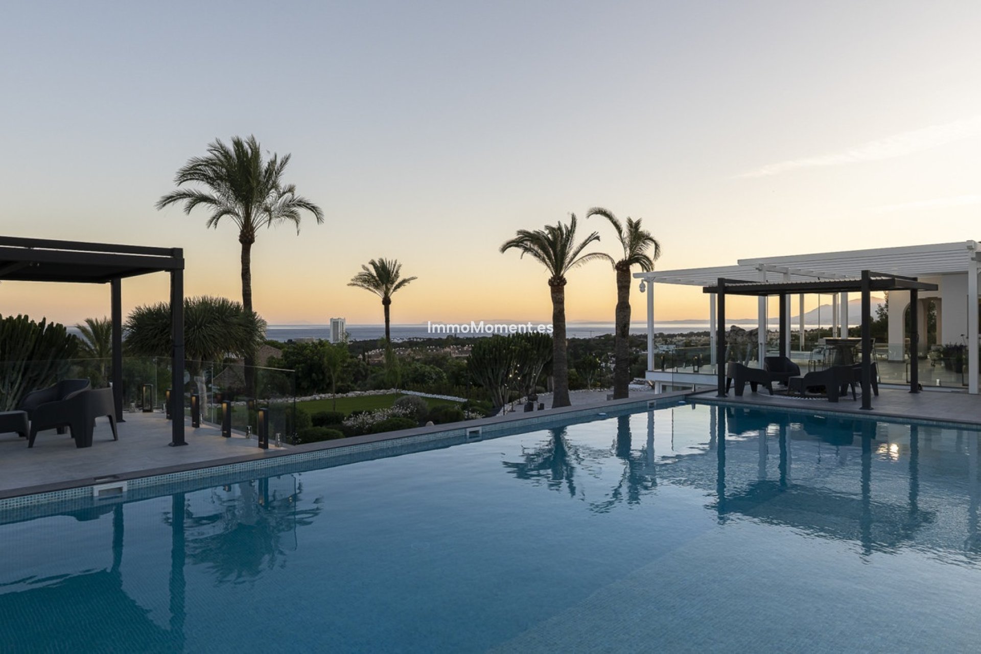 Reventa - Villa independiente - Marbella - Elviria