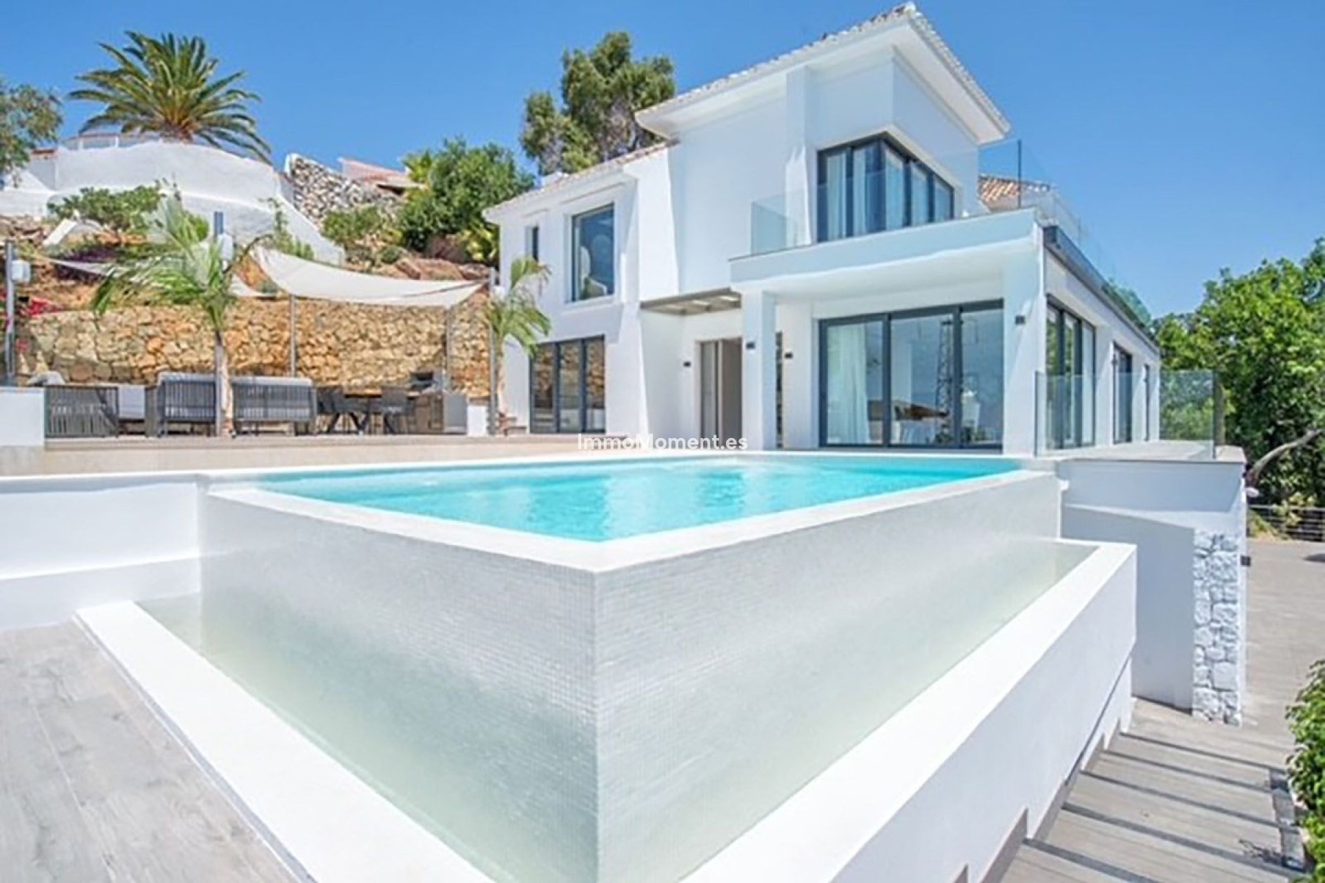 Reventa - Villa independiente - Marbella - Elviria