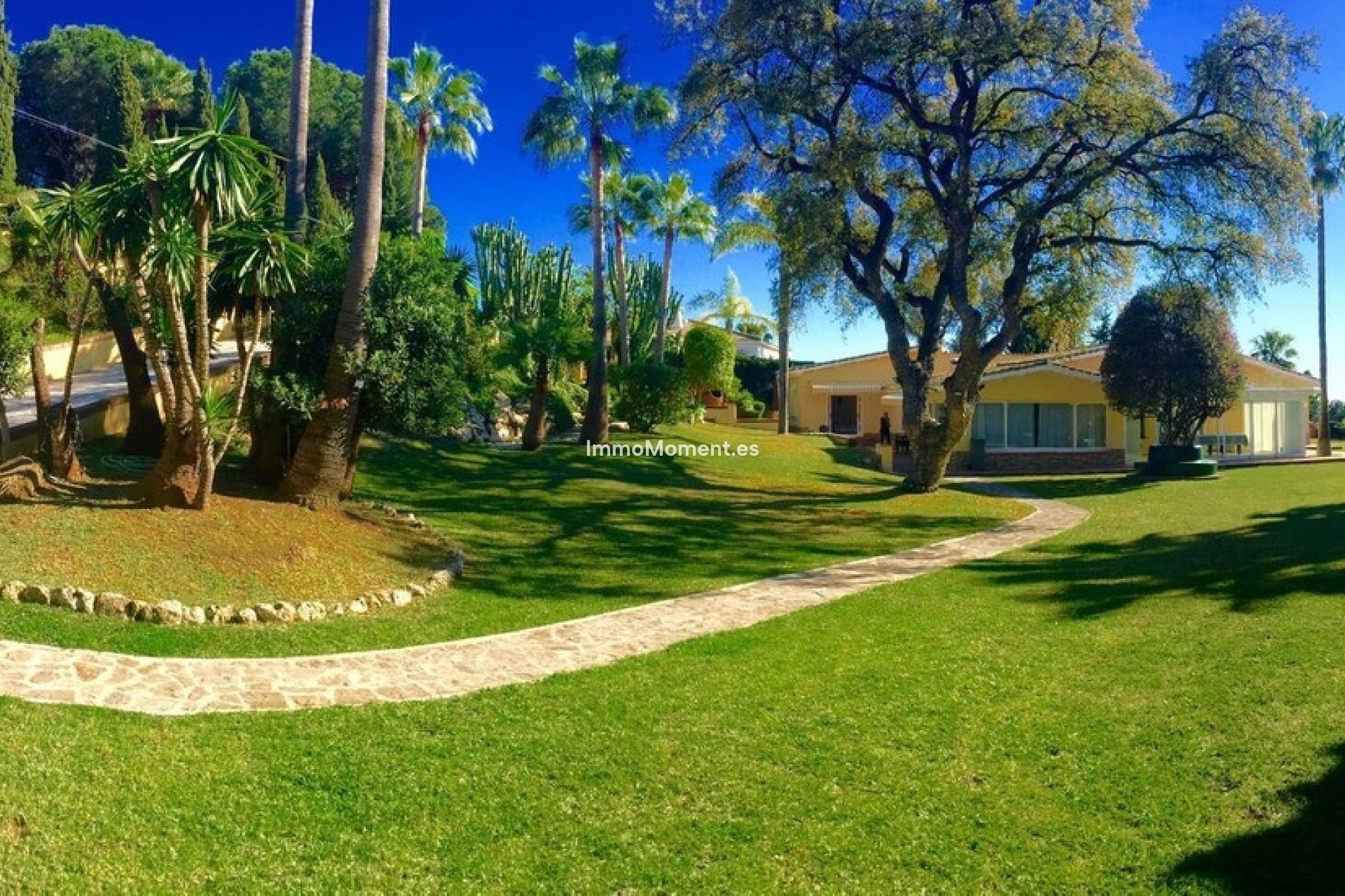Reventa - Villa independiente - Marbella - Elviria