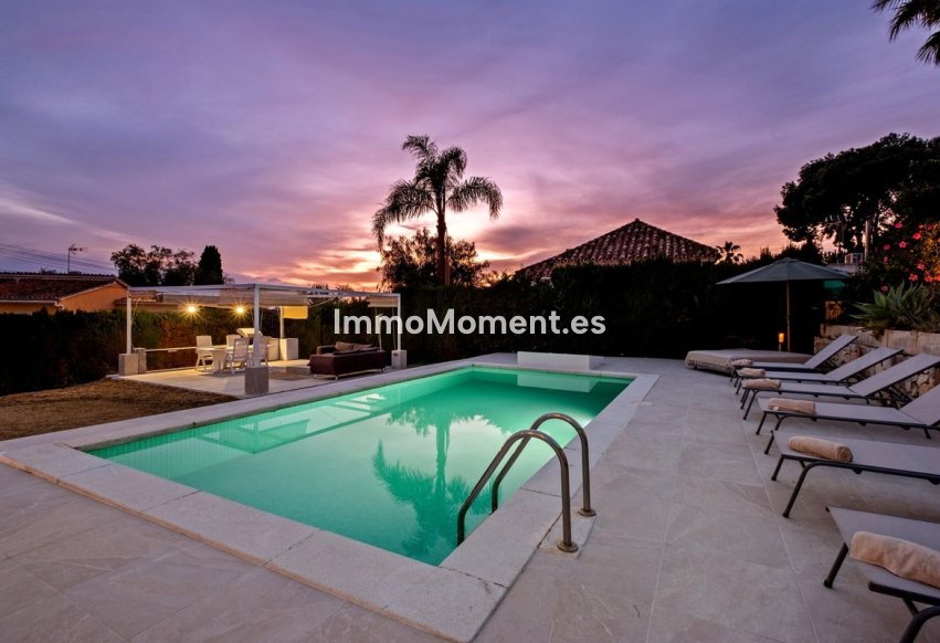 Reventa - Villa independiente - Marbella - Elviria