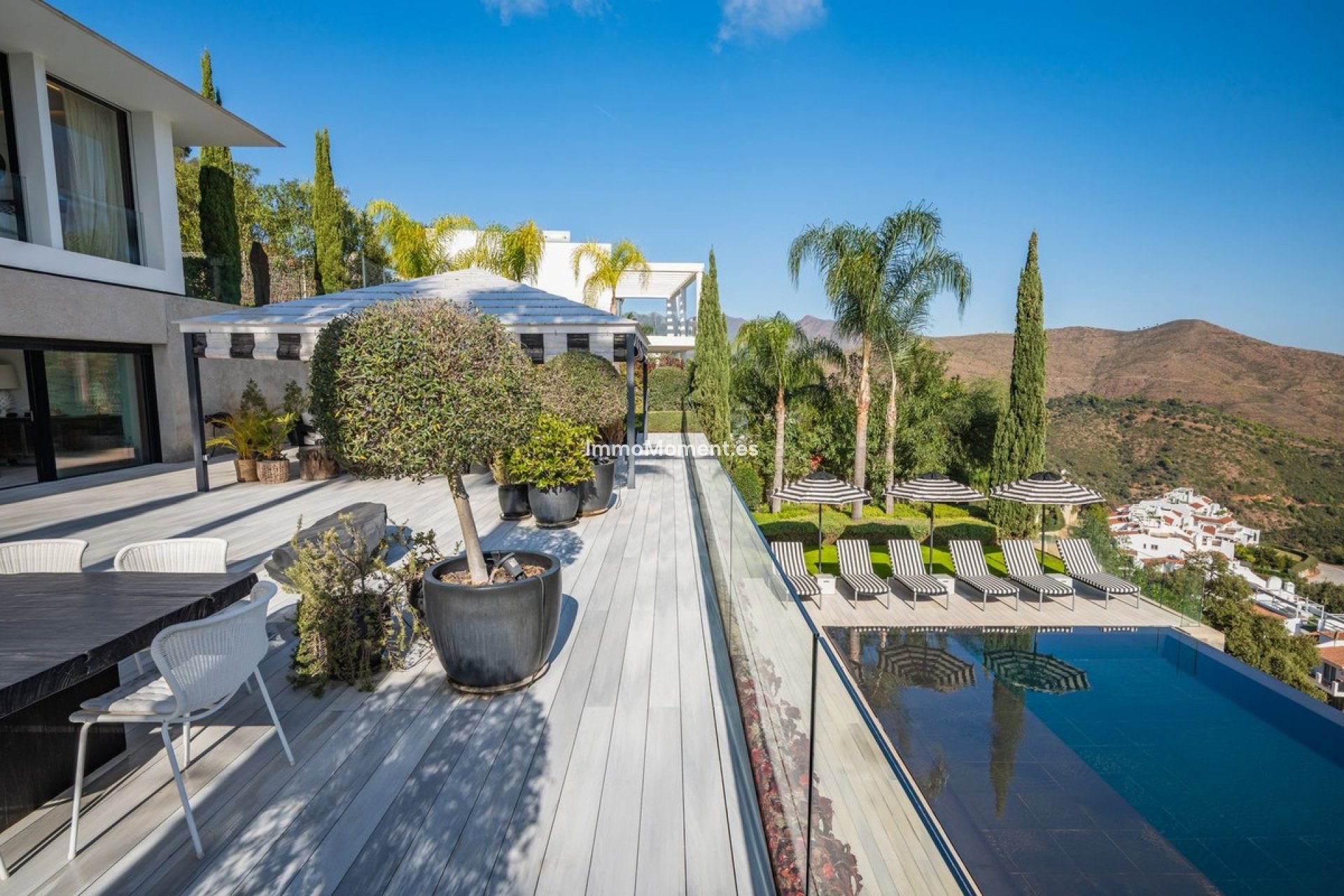 Reventa - Villa independiente - Marbella - Elviria