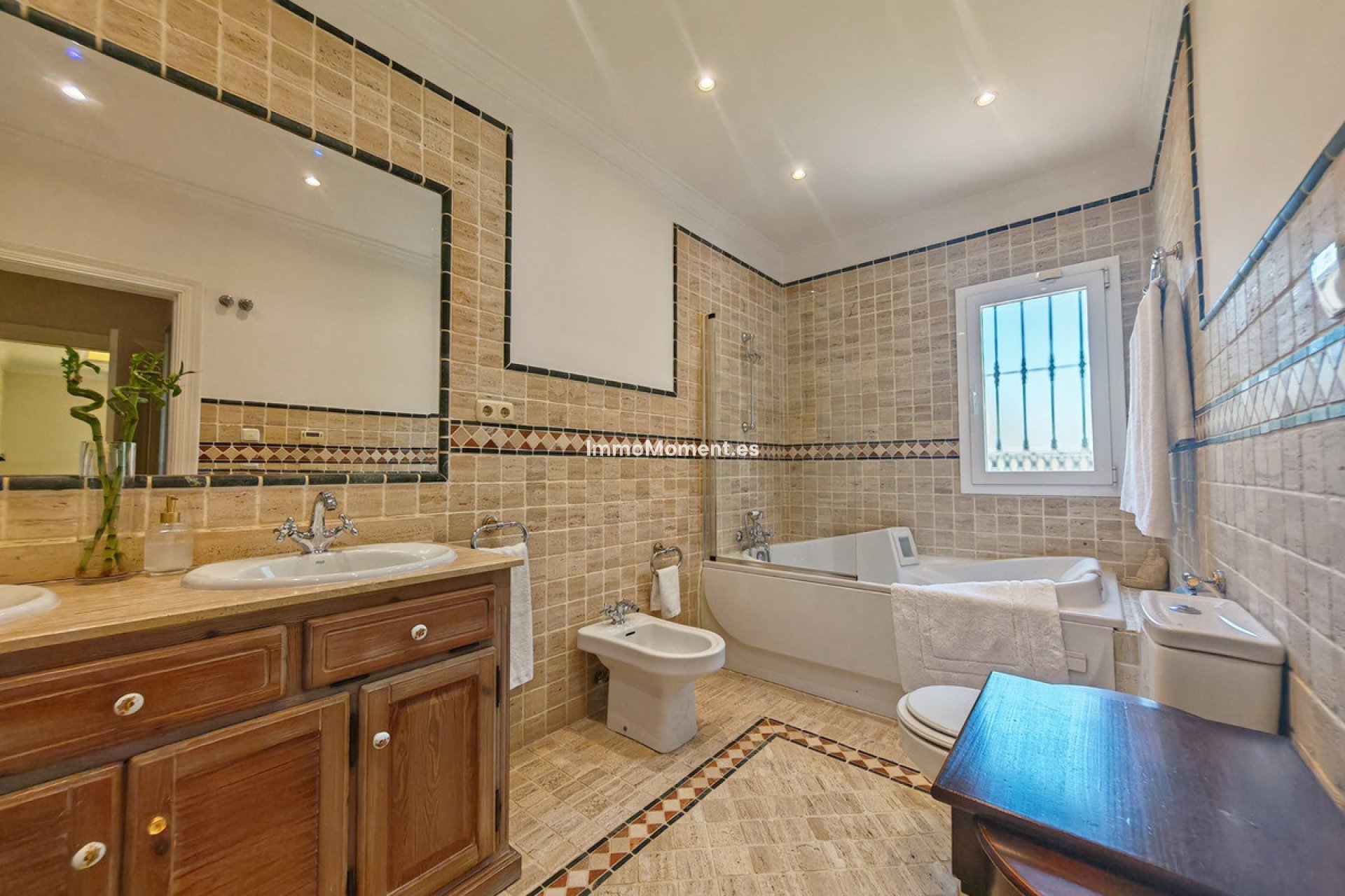 Reventa - Villa independiente - Marbella - Elviria