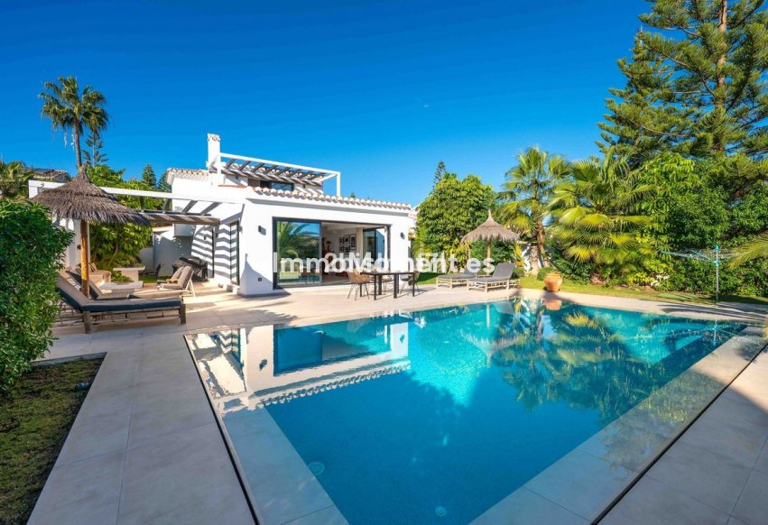 Reventa - Villa independiente - Marbella - Elviria