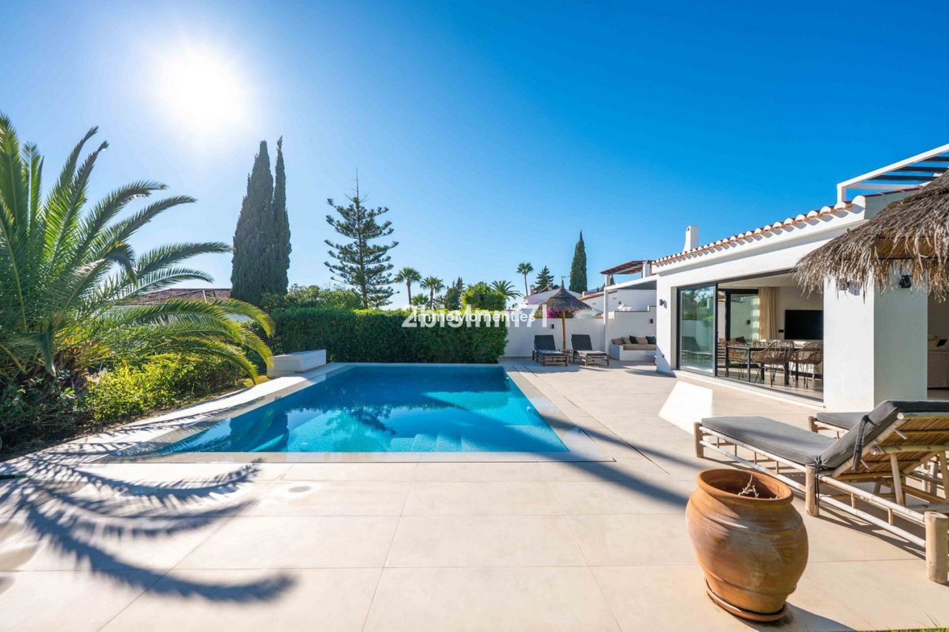 Reventa - Villa independiente - Marbella - Elviria