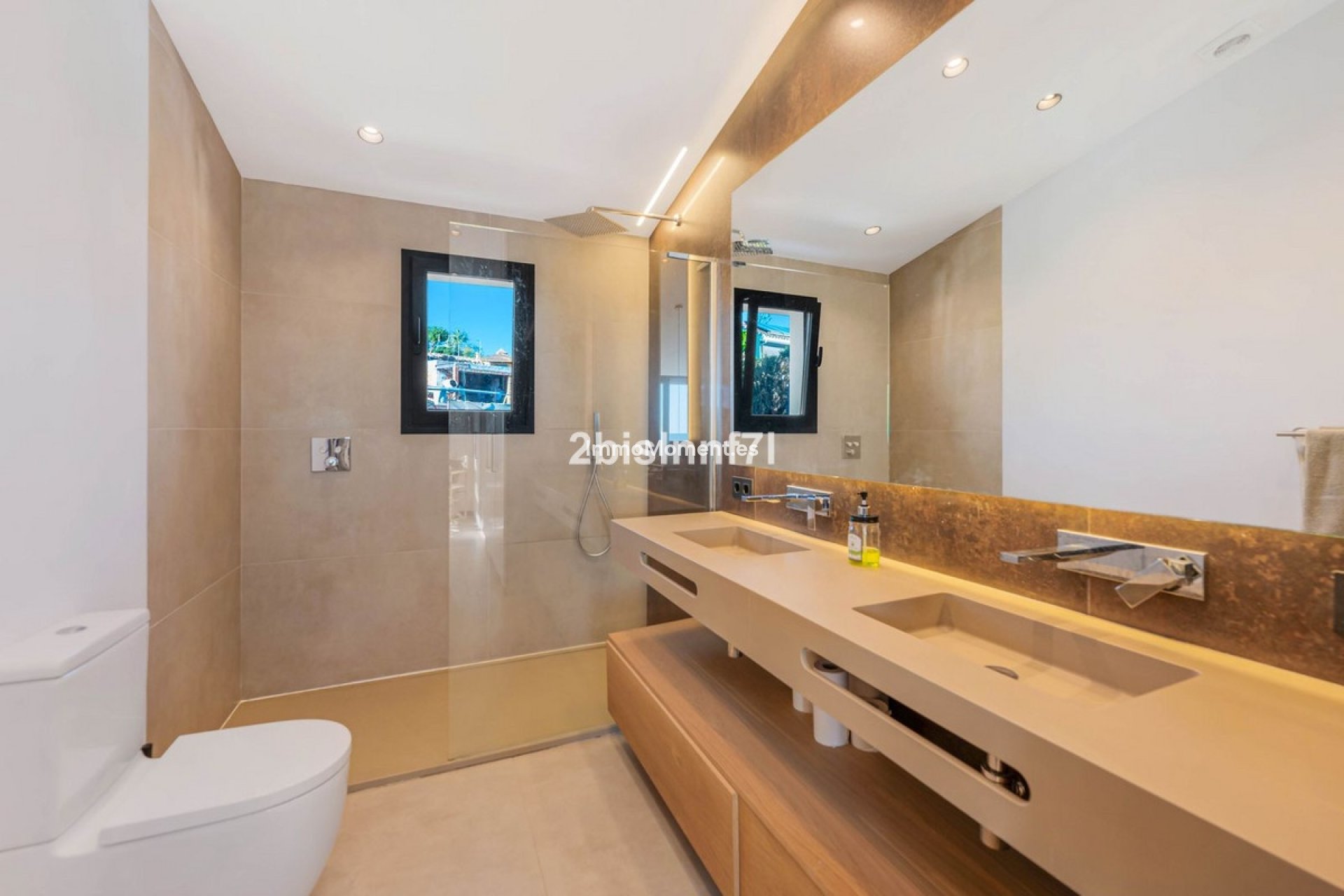 Reventa - Villa independiente - Marbella - Elviria