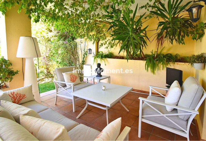 Reventa - Villa independiente - Marbella - Guadalmina Alta