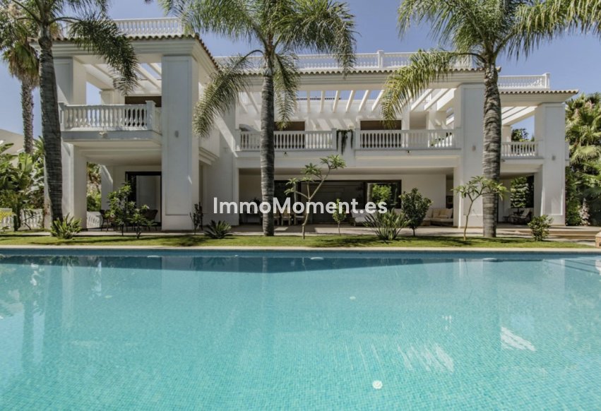 Reventa - Villa independiente - Marbella - Guadalmina Baja