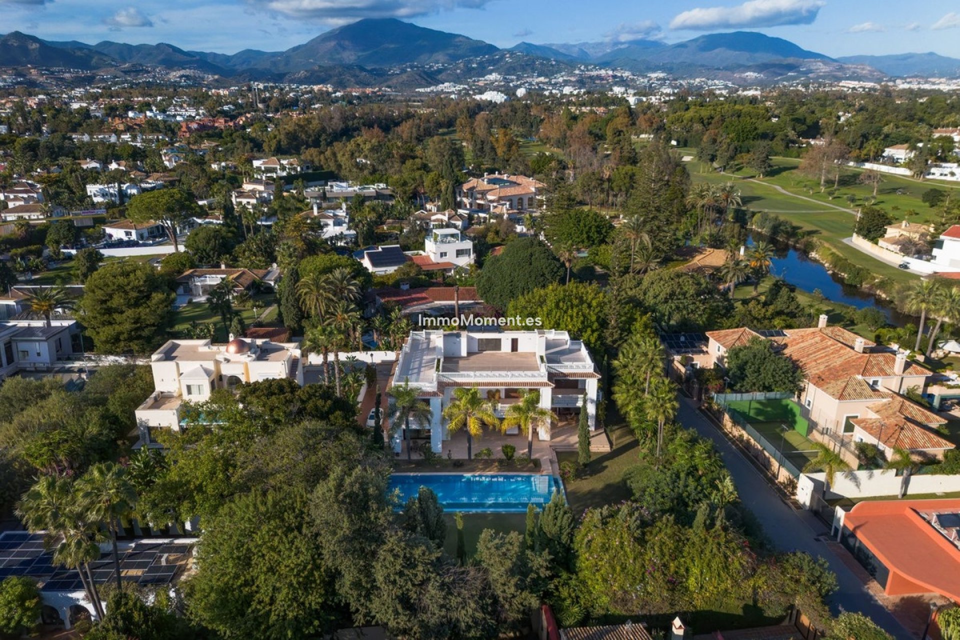 Reventa - Villa independiente - Marbella - Guadalmina Baja