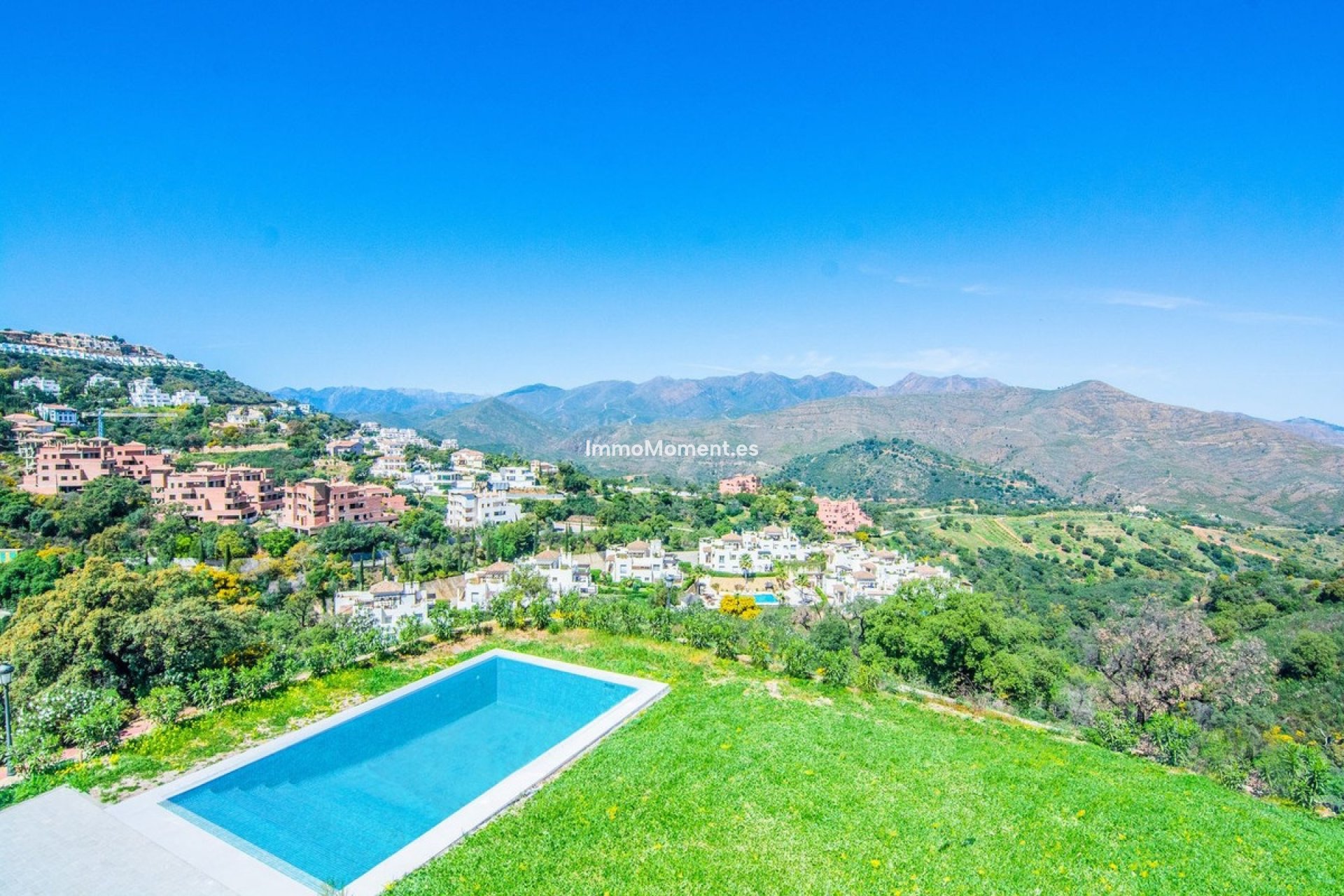 Reventa - Villa independiente - Marbella - La Mairena