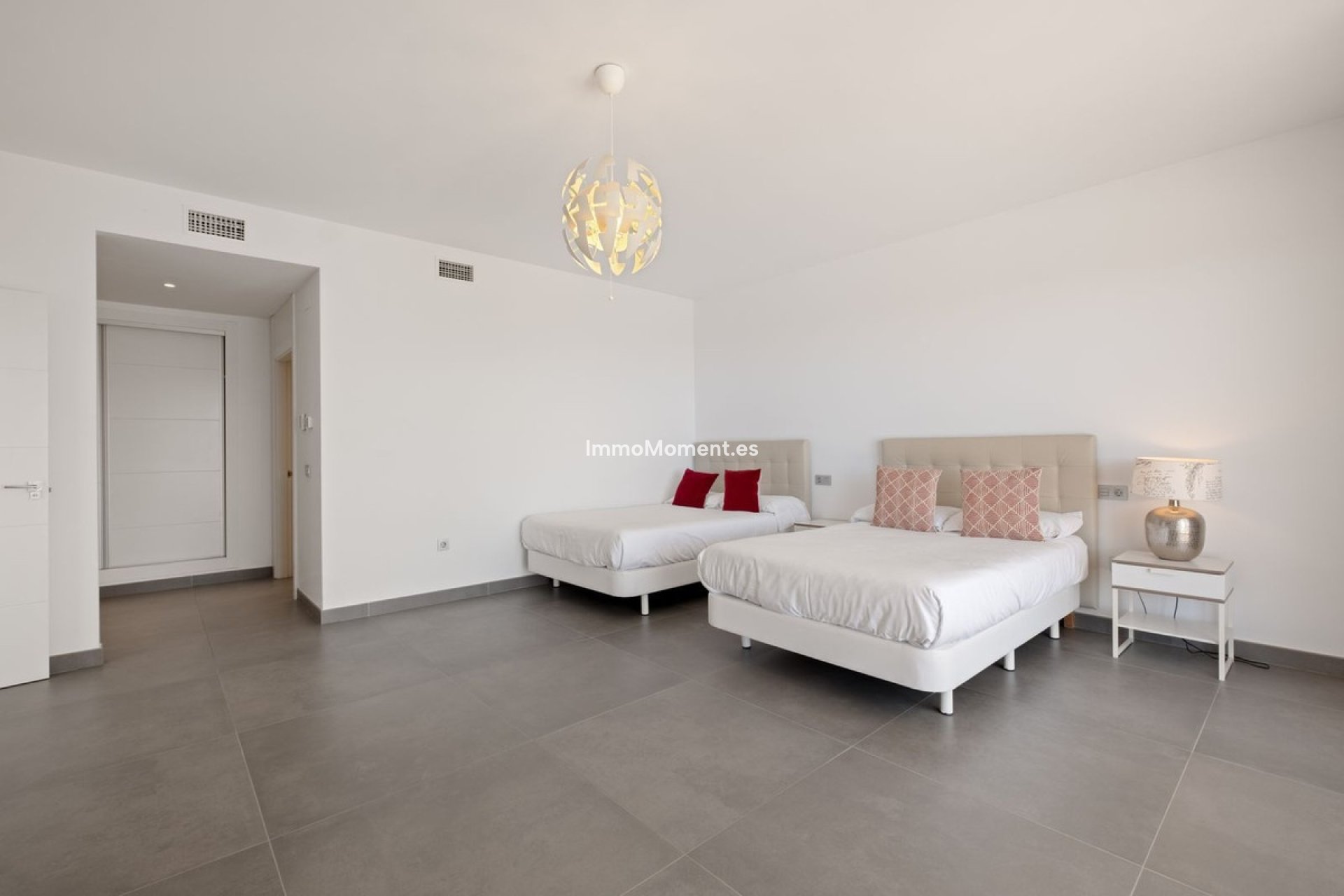 Reventa - Villa independiente - Marbella - La Mairena