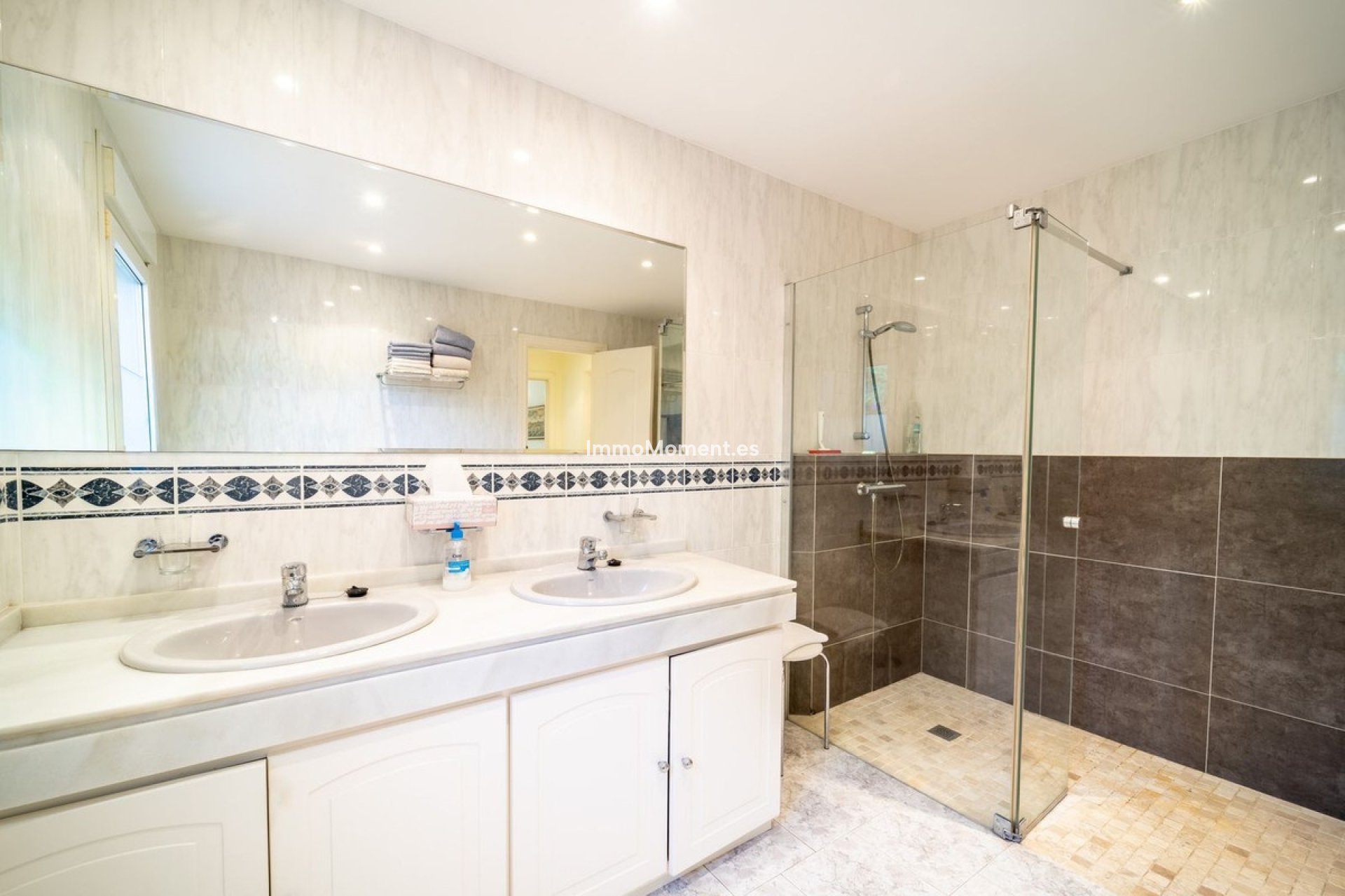 Reventa - Villa independiente - Marbella - Marbesa