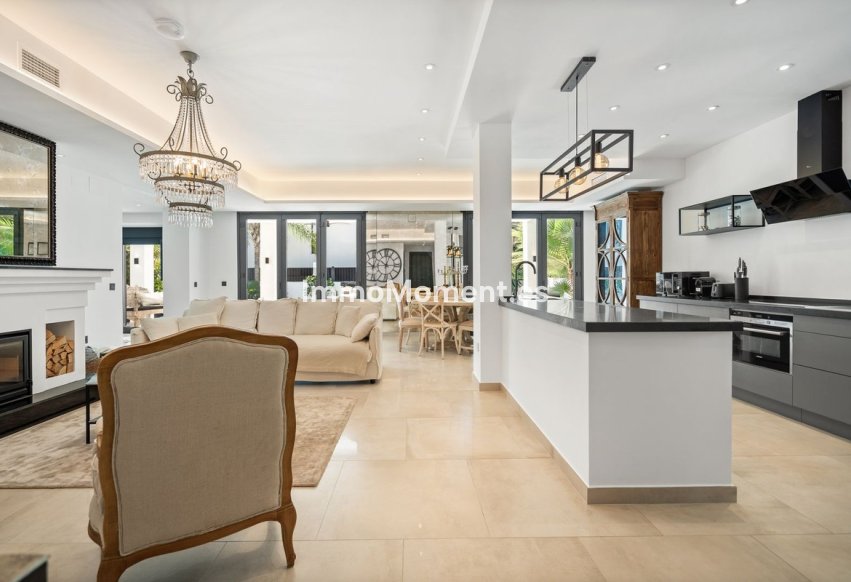 Reventa - Villa independiente - Marbella - Marbesa
