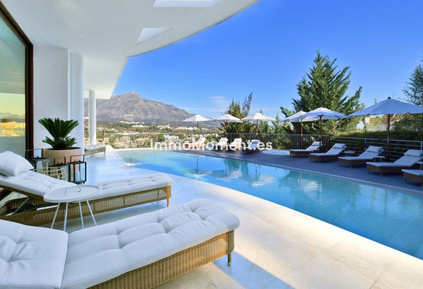 Reventa - Villa independiente - Marbella - Nueva Andalucía