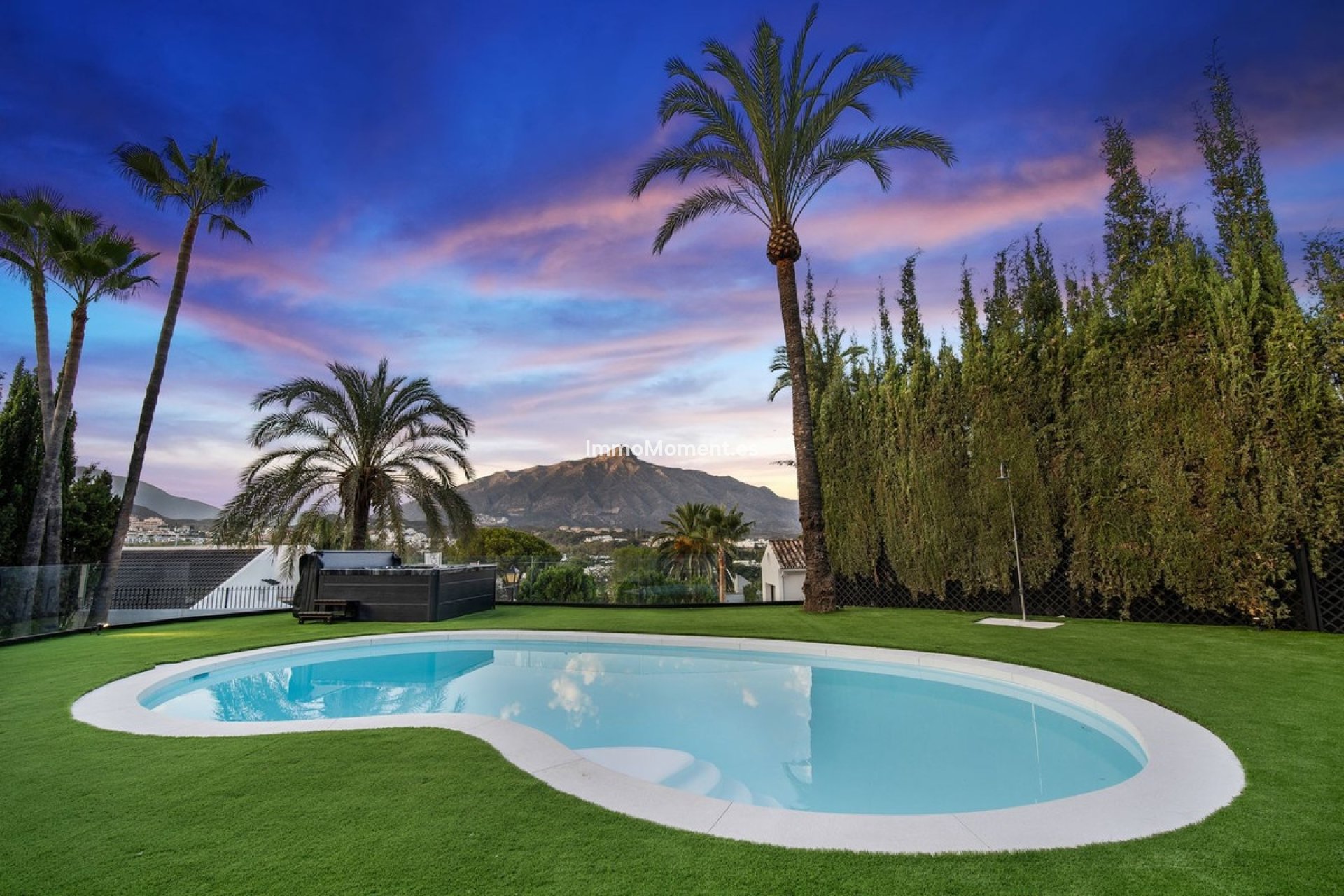 Reventa - Villa independiente - Marbella - Nueva Andalucía