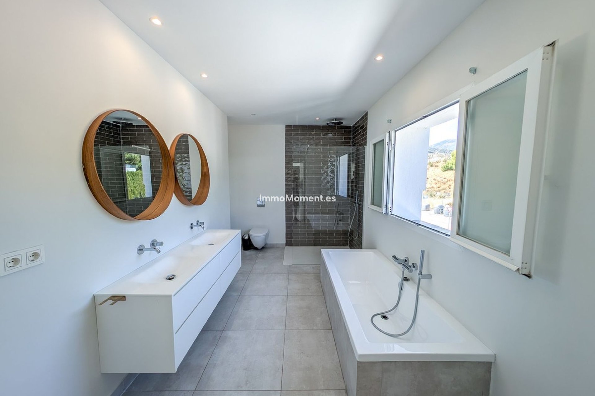 Reventa - Villa independiente - Marbella - Nueva Andalucía