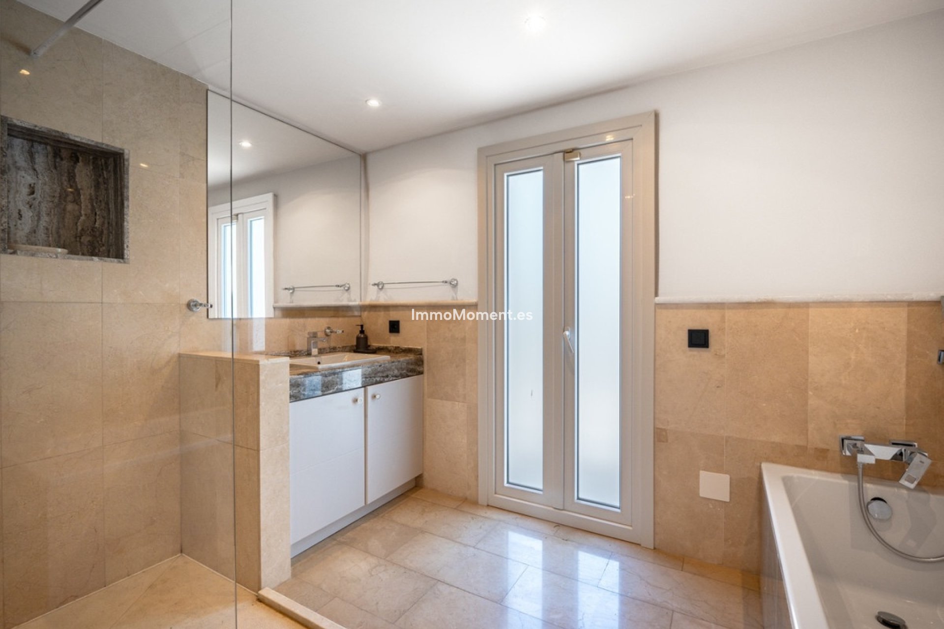 Reventa - Villa independiente - Marbella - Nueva Andalucía