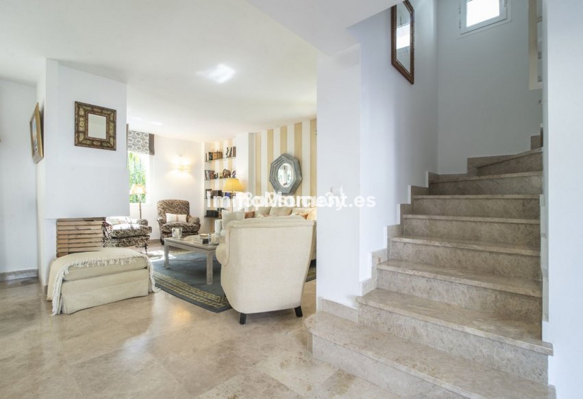 Reventa - Villa independiente - Marbella - Nueva Andalucía