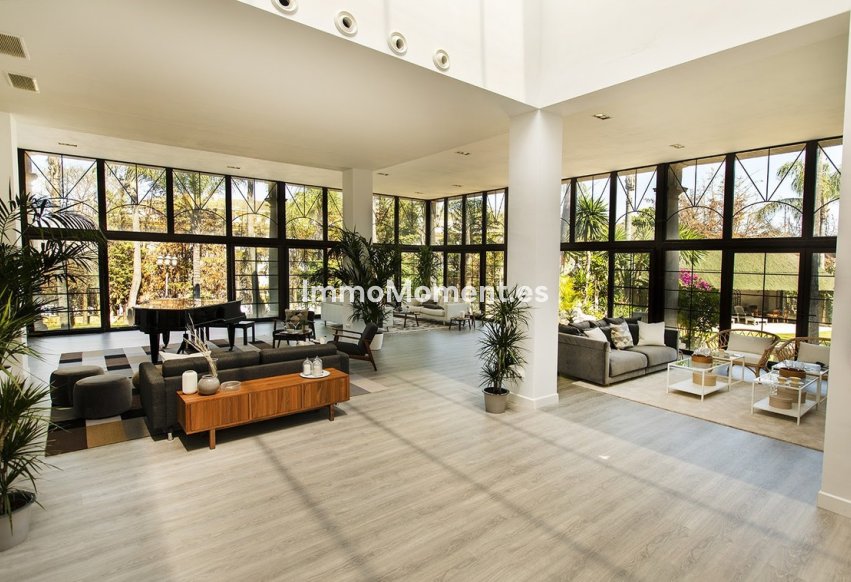 Reventa - Villa independiente - Marbella - Nueva Andalucía