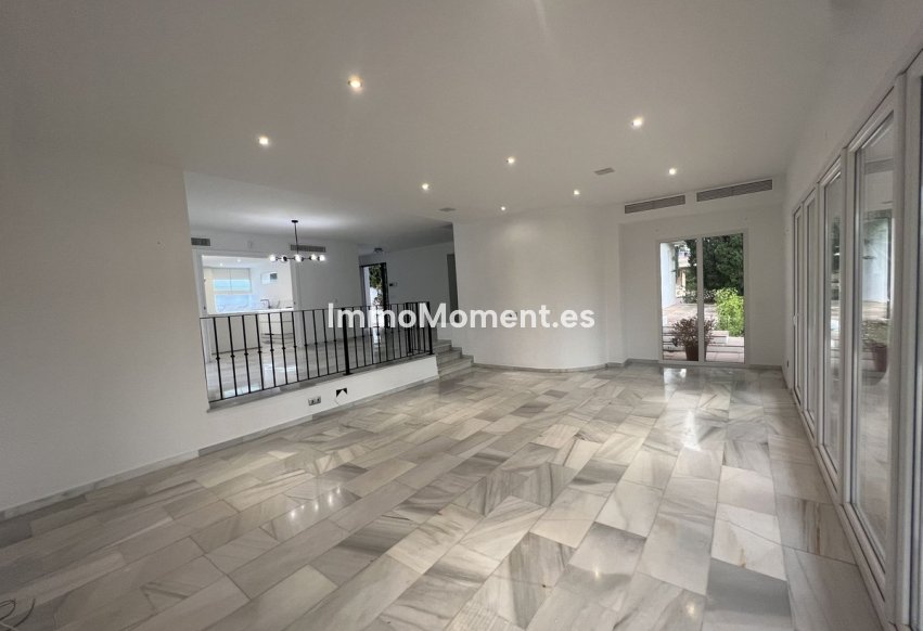 Reventa - Villa independiente - Marbella - Nueva Andalucía