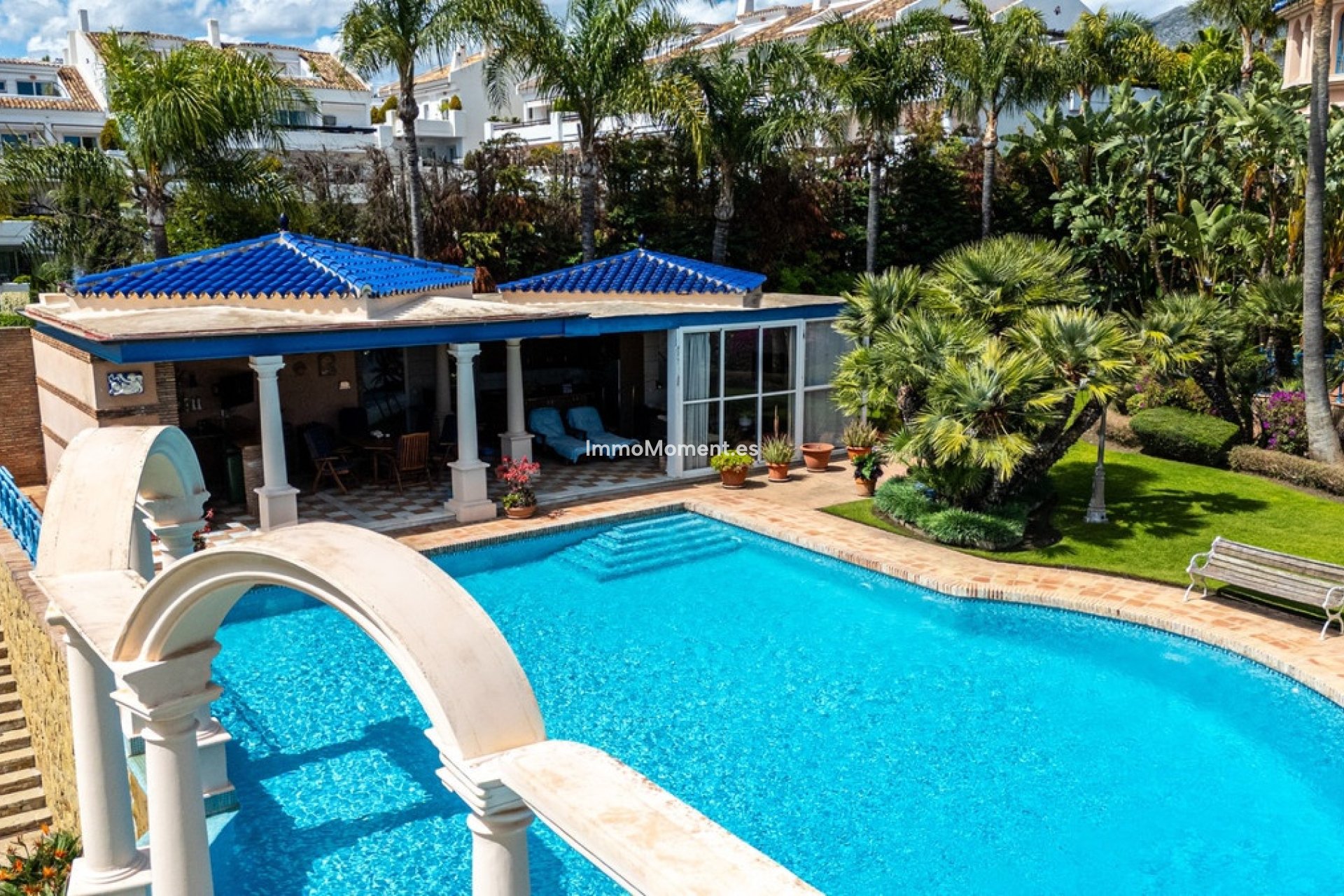 Reventa - Villa independiente - Marbella - Nueva Andalucía