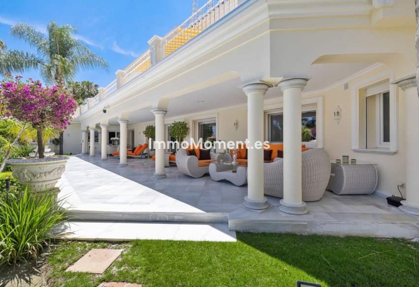 Reventa - Villa independiente - Marbella - Nueva Andalucía