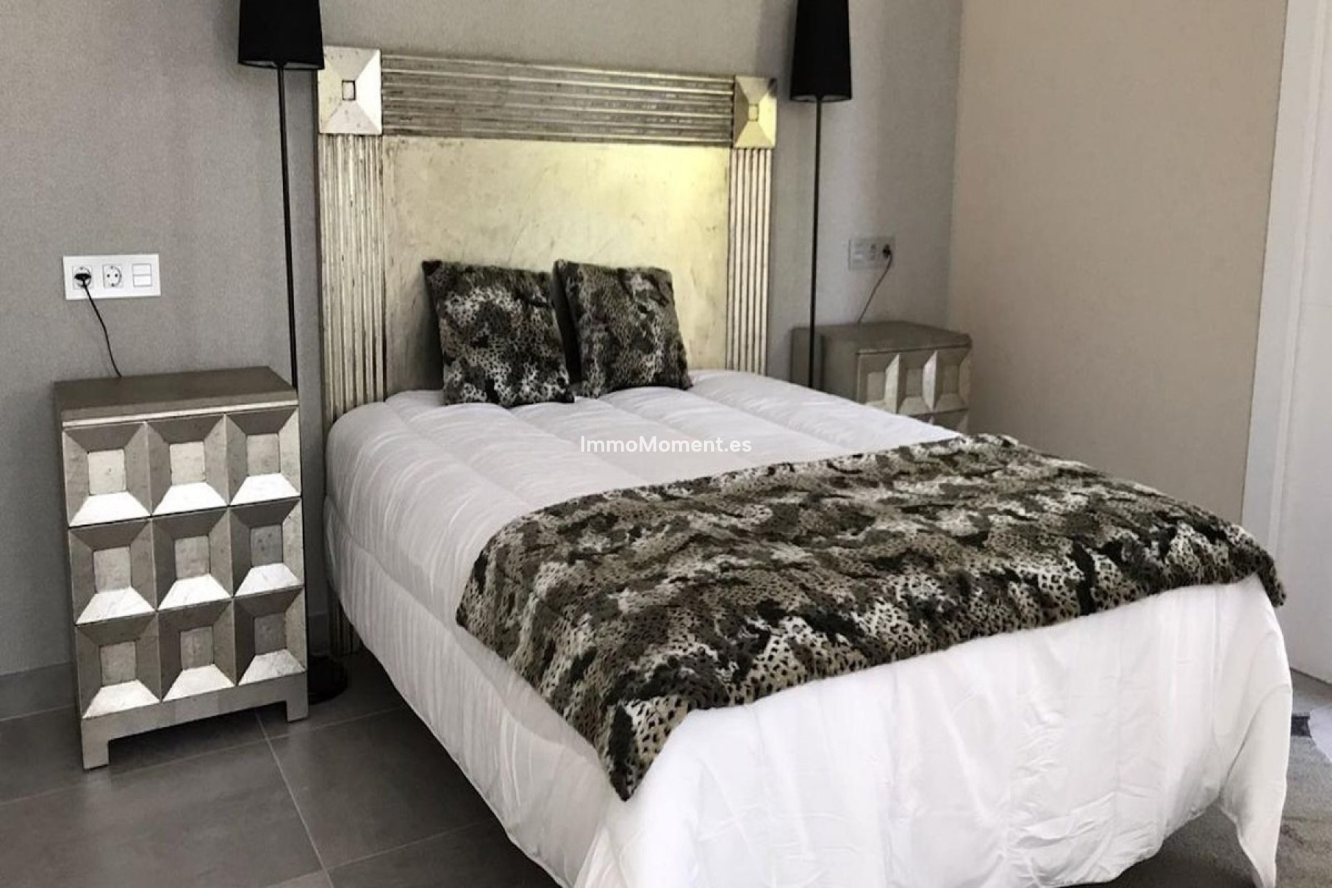 Reventa - Villa independiente - Marbella - Nueva Andalucía