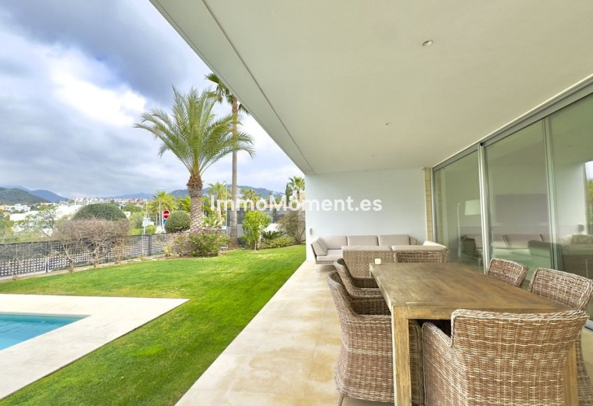 Reventa - Villa independiente - Marbella - Río Real