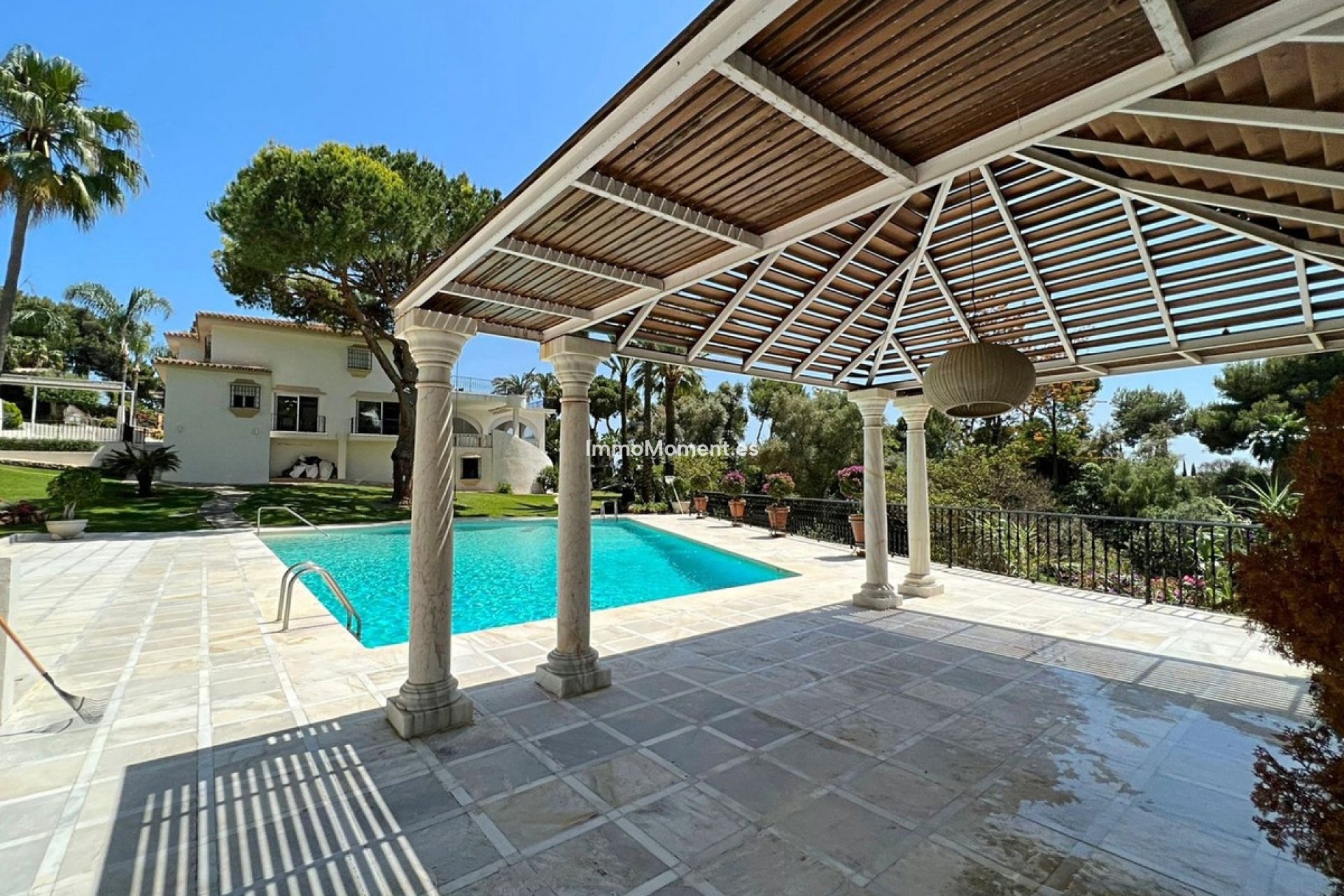 Reventa - Villa independiente - Marbella - Río Real
