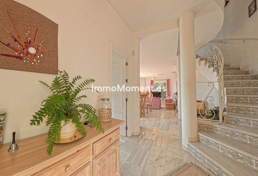 Reventa - Villa independiente - Mijas - Valtocado